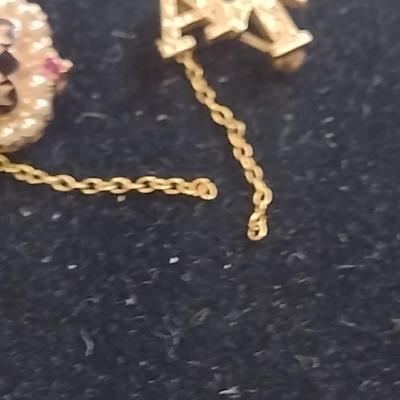 10 Karat Gold Enameled Phi Mu Sorority Pin with Pearls and Rubies- Approx Total Weight 5.0 Grams (#67)