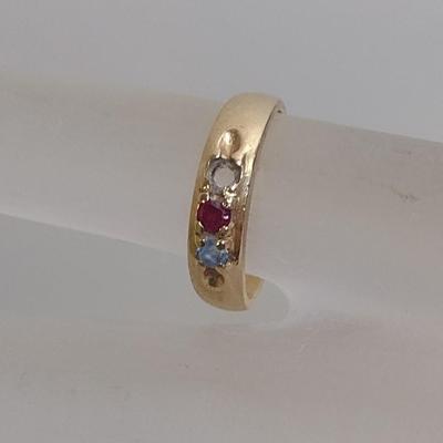 10 Karat Yellow Gold Ring- Approx Size 5 1/2 and Total Weight 2.5 Grams (#70)