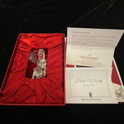 2004 WATERFORD LEAD CRYSTAL ANGEL ORNAMENT
