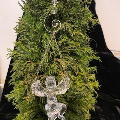 2004 WATERFORD LEAD CRYSTAL ANGEL ORNAMENT