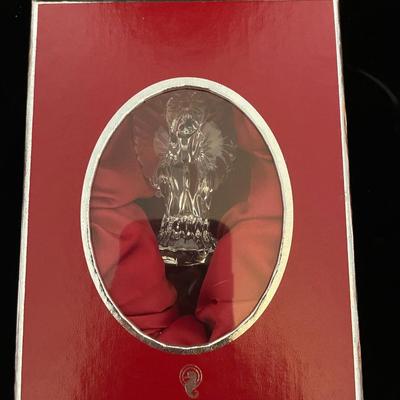 2009 ANGEL WATERFORD LEAD CRYSTAL ORNAMENT