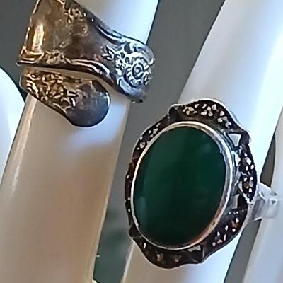 Spoon ring with beautiful .925 greenish stone ring