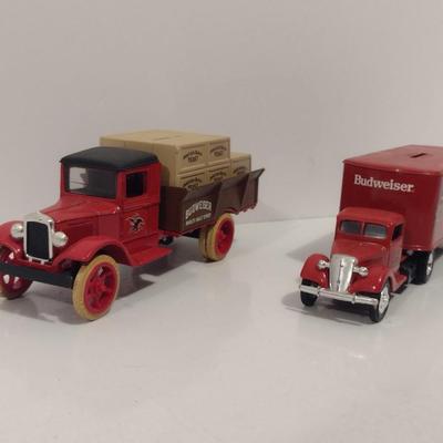 Pair of ERTL Scale Model Die Cast Banks- Budweiser Trucks