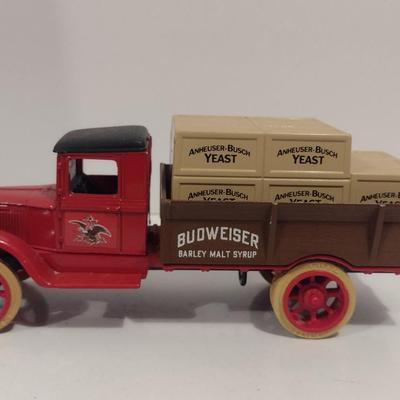 Pair of ERTL Scale Model Die Cast Banks- Budweiser Trucks