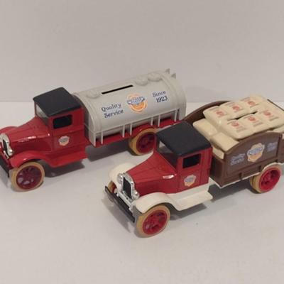 Pair of ERTL Scale Model Die Cast Banks- Southern States Delivery Trucks