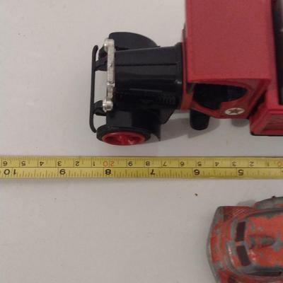 Pair of Die Cast Trucks- ERTL and Hubley