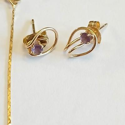 14 Kt marked bracelet with Amythyst 14 KT marked earrings