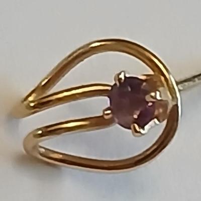 14 Kt marked bracelet with Amythyst 14 KT marked earrings