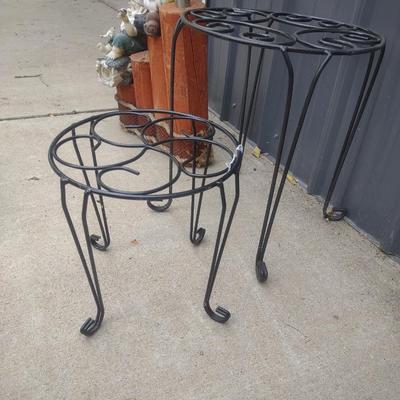 GNOME YARD ART AND 2 METAL PLANT STANDS