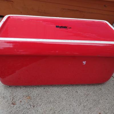 FLOWER POTS, FOLDING METAL SHELF, GARDEN GNOMES & TOOLS