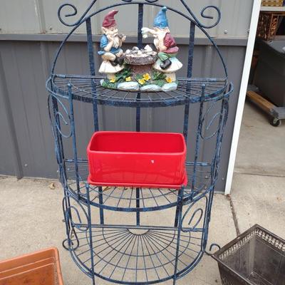 FLOWER POTS, FOLDING METAL SHELF, GARDEN GNOMES & TOOLS