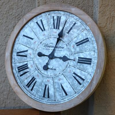 Sale Photo Thumbnail #31: Great Condition clock