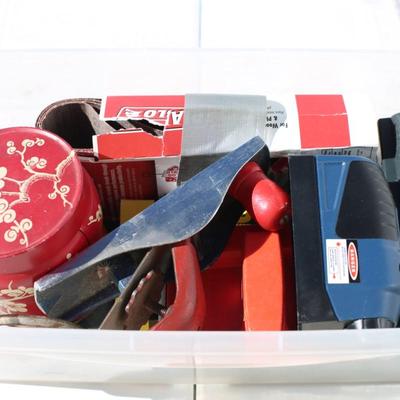 Sale Photo Thumbnail #38: Box of Misc tools