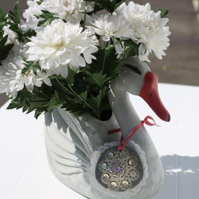 Sale Photo Thumbnail #61: Beautiful wooden swan