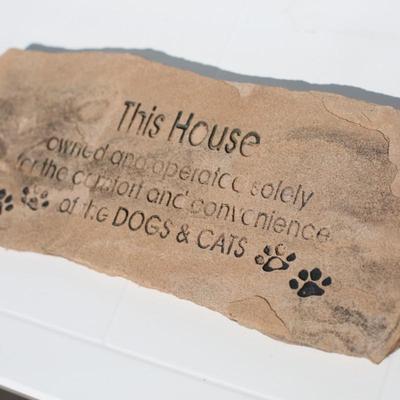Sale Photo Thumbnail #98: Dog and cat home deco stone sign