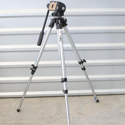 Sale Photo Thumbnail #154: Single tripod in good condtion