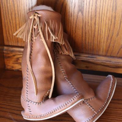 Sale Photo Thumbnail #166: Cute Decorative boots