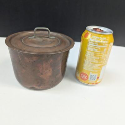 Sale Photo Thumbnail #1859: Antique Brass Ring Mold With Lid