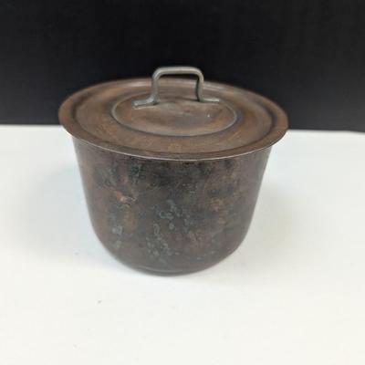 Sale Photo Thumbnail #1855: Antique Brass Ring Mold With Lid