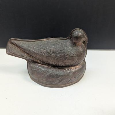Sale Photo Thumbnail #665: Antique Two Part Mold Of A Pigeon