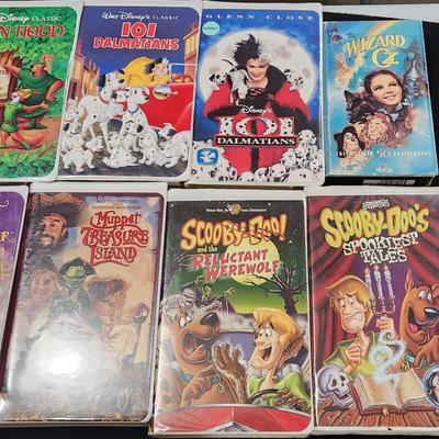 Sale Photo Thumbnail #169: Vintage VHS movie lot. The Wizard of Oz and Muppets movies.

Will receive all movies pictured