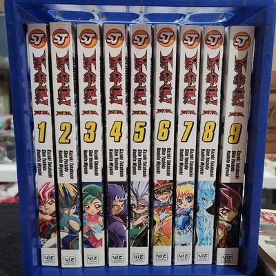 Sale Photo Thumbnail #49: Goosebumps and Yu-Gi-Oh book lot

Will receive all books pictured.