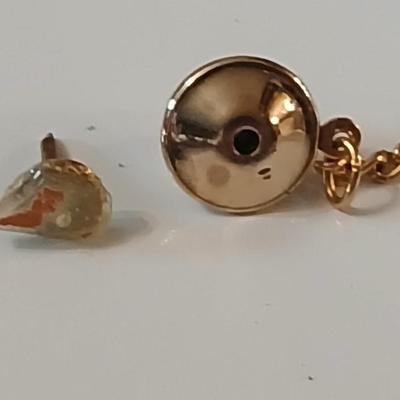 Men's tie clips and cuff links