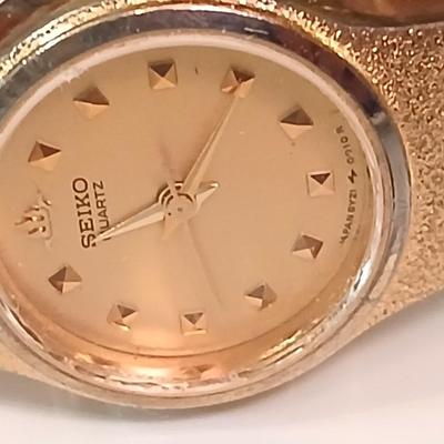 Women's watches - Timex - Seiko - Allure -
