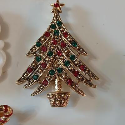 Vintage Christmas pins - Bells, tree, Santa, candy cane, holly, and a wreath