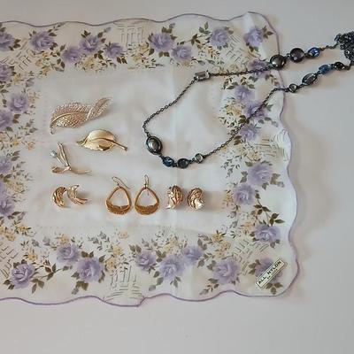 Vintage gold toned leaf themed Jewlery - Brooch pins, earrings, Money, Laurel Burch, Sarah Coventry