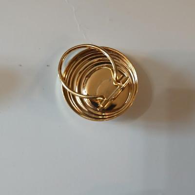 Jewlery box with assorted jewelry