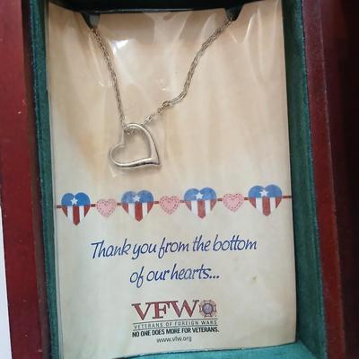 Jewlery box with assorted jewelry