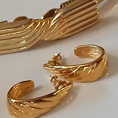 Gold toned Jewlery - bracelet - belt - earrings - necklace - in a rose topped tin - Monet - Avon - and more