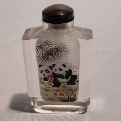 Opal and Glass Snuff Bottles (K-EL)