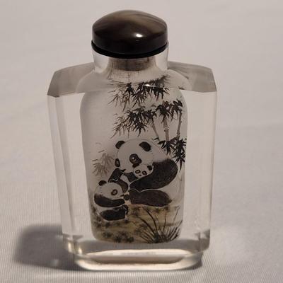 Opal and Glass Snuff Bottles (K-EL)