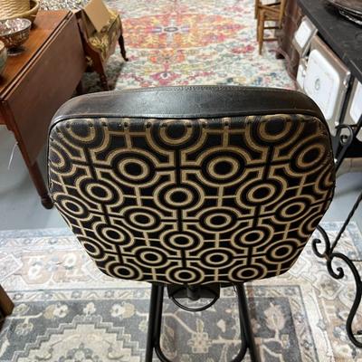 Sale Photo Thumbnail #174: Gary Platt X-Tended Play Casino Bar Stool  (Choice #2Seat)  This Stool is Wrought Iron and Vinyl Seating surface.  It is very Heavy.
Seat Ht 27"   Back Ht 44.5"
