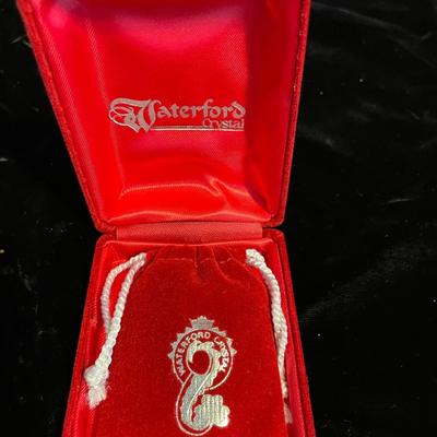 1987 WATERFORD CRYSTAL 12 DAYS OF CHRISTMAS (4 calling birds)