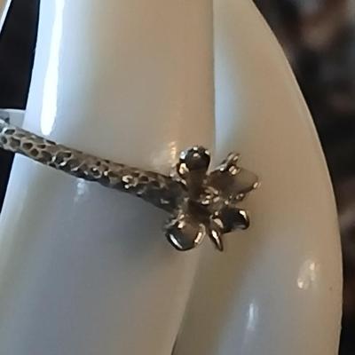 For the love of your life - Pearl necklace with embellished heart and a 14 KT marked band with flower