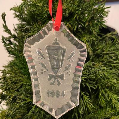 1984 WATERFORD CRYSTAL CHRISTMAS ORNAMENT
