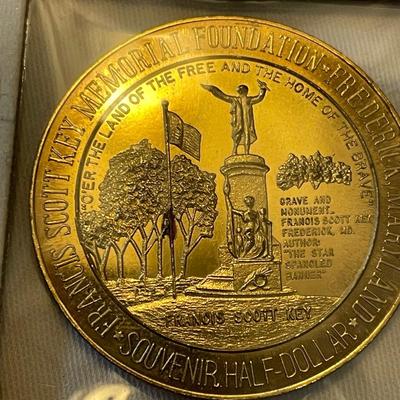 1964-1965 WORLD'S FAIR SOUVENIR HALF DOLLAR