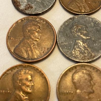 VARIETY OF LINCOLN WHEAT PENNIES