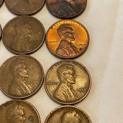 VARIETY OF LINCOLN WHEAT PENNIES