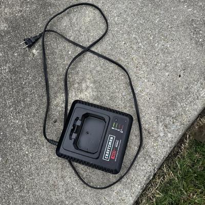 Craftsman 40v Lithium Ion Battery Mower & 2 Batteries, & Charger, & 2 Grass Catching Bags.