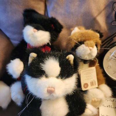 Cat Stuffed Animals