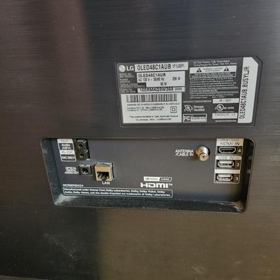 LG 48" Television TV OLED48C1AUB w Remote Tested Working