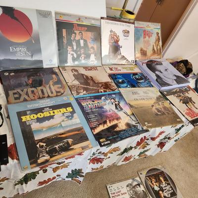 Collection of Laser Disc Movies Papillon, The last Picture show,Moby Dick, Back to the Future , Hoosiers,Diner, James Dean 35th...