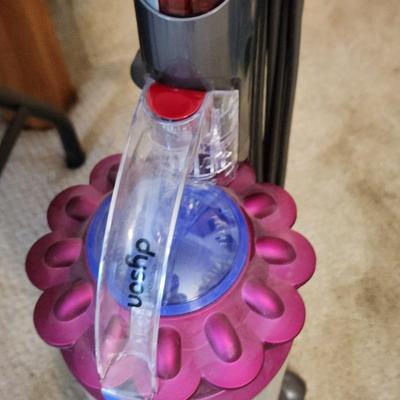 2 Dyson Vacuums 1 Hand , 1 upright , Both tested includes Charger for Handheld