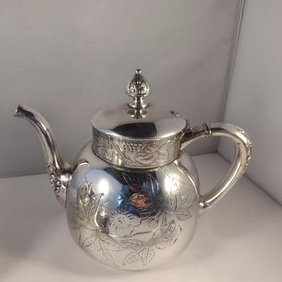 Pairpoint Quadruple Plate Teapot and Covered Sugar Bowl