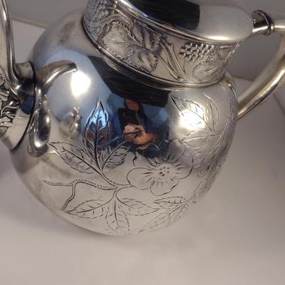 Pairpoint Quadruple Plate Teapot and Covered Sugar Bowl