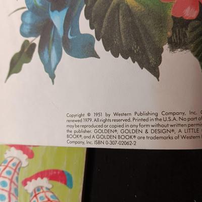 6 GOLDEN BOOKS IN GOOD CONDITION